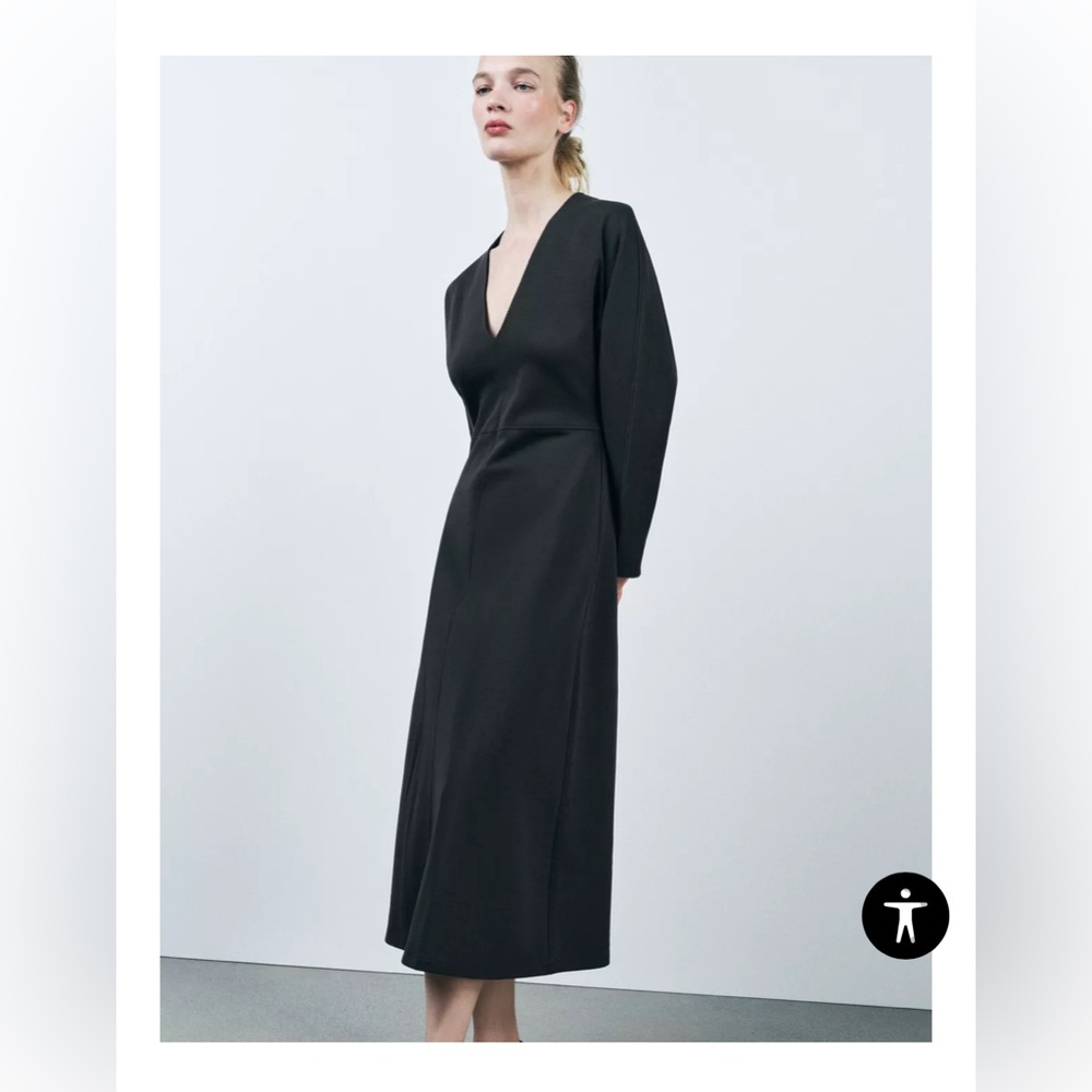 INTERLOCK MIDI DRESS. - Elegant Black V-Neck- Size L